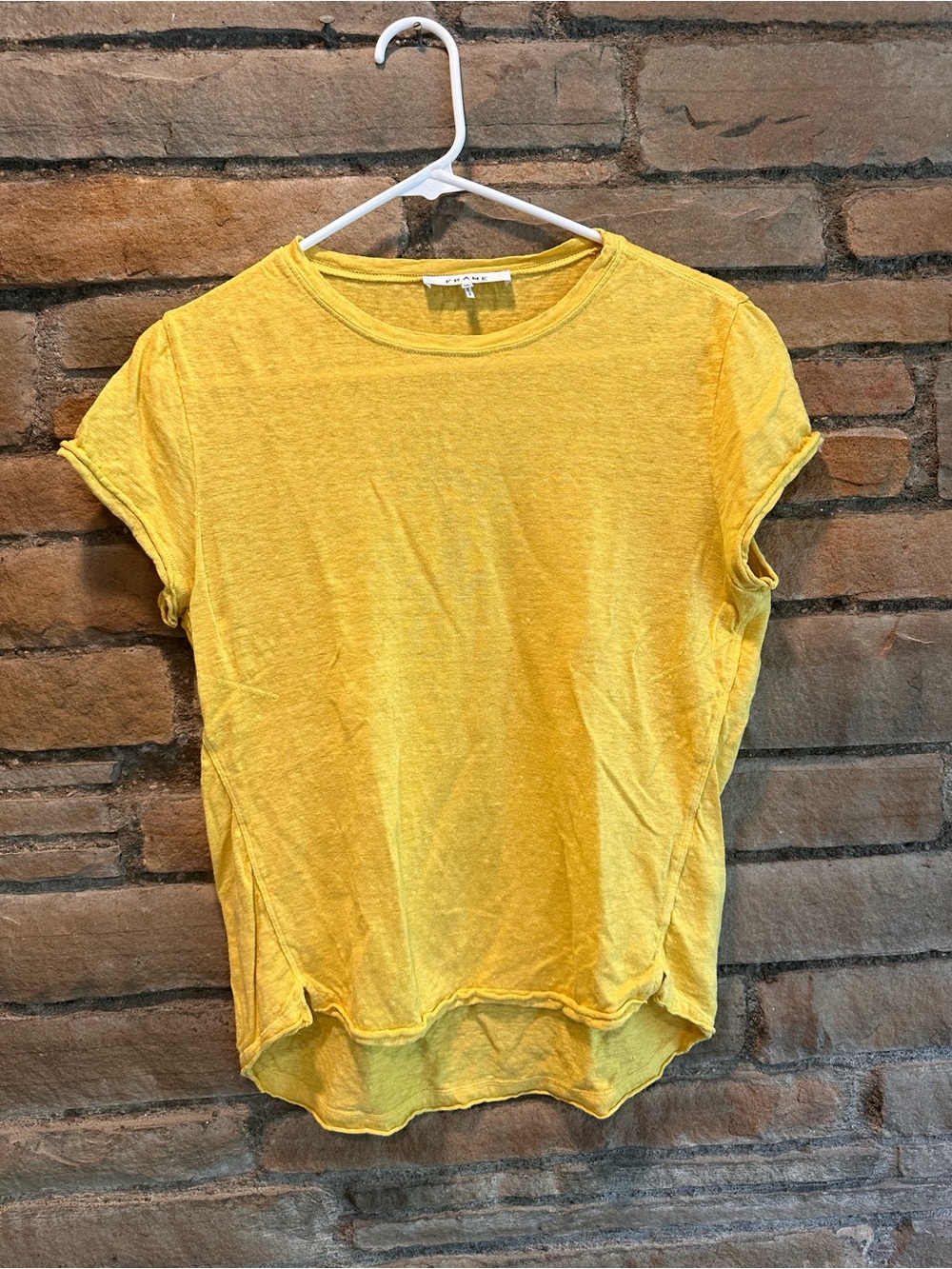 FRAME Linen Yellow Tee Size XS